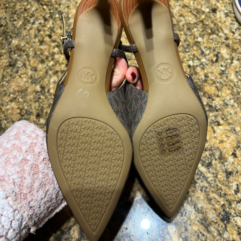 Michael kors Brown Slingback Heels - Picture 5 of 11